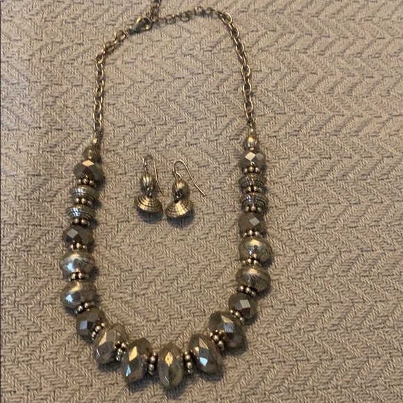 Necklace and earring set - Picture 2 of 2